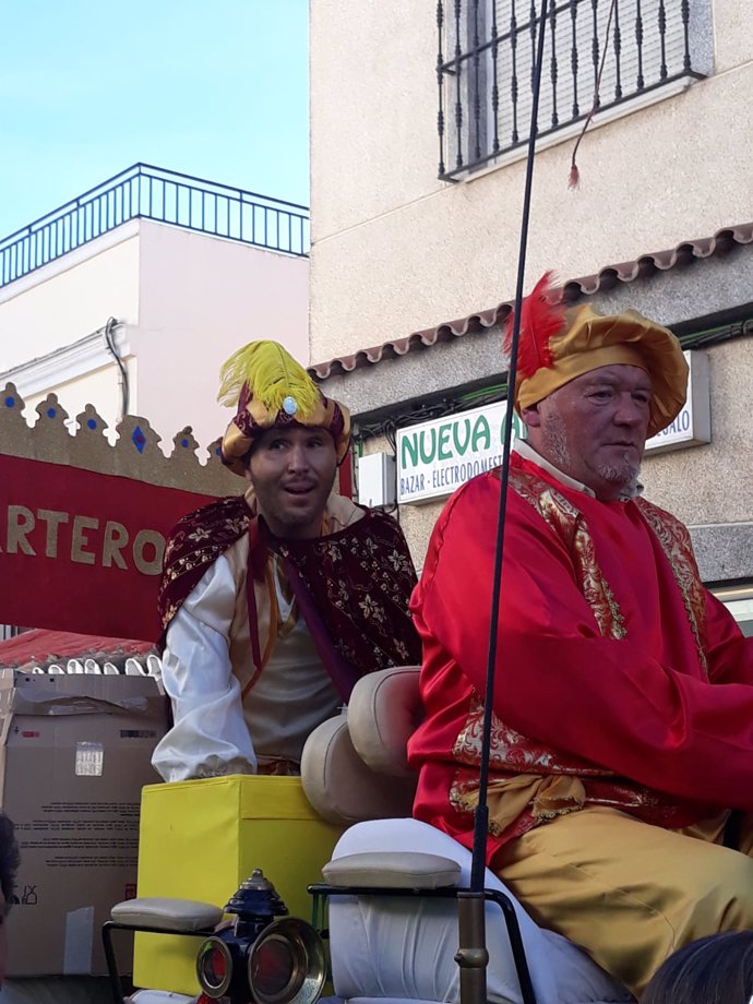 Kiko Rivera, feliz como cartero del Rey Baltasar en la cabalgata de Guillena