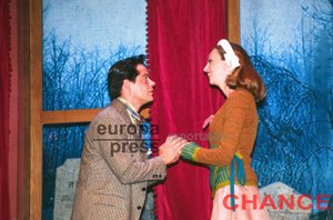 Alejandro Sanz y Paloma Gómez en el teatro