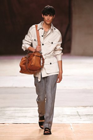 Roberto Verino viaja al antiguo Egipto con 'Marhaba'