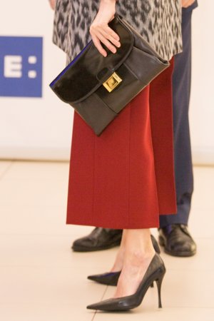 La Reina Letizia continúa muy pendiente de los medios de comunicación en un segundo plano- EP- ANTONIO GUTIÉRREZ