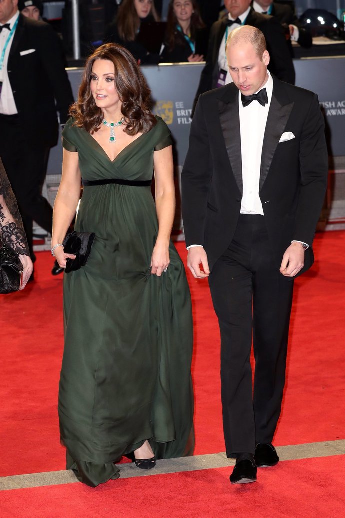 KATE MIDDLETON EN LOS PREMIOS BAFTA 2018 DE SIETE MESES DE JENNY PACHKAM