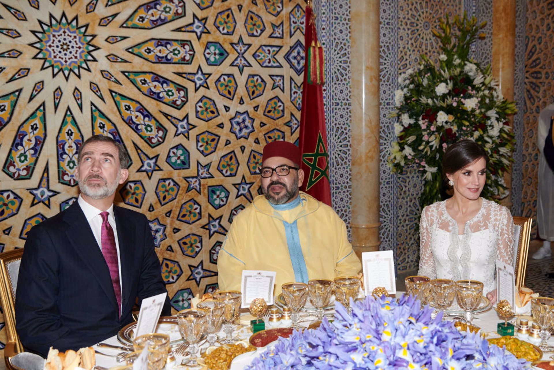 Los Reyes Felipe VI, Letizia, Mohammed VI sin Lalla Salma durante la cena de gala en 2019