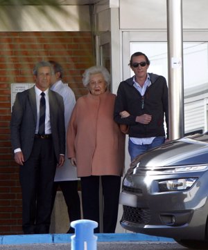 La Infanta Doña Pilar recibe el alta hospitalaria