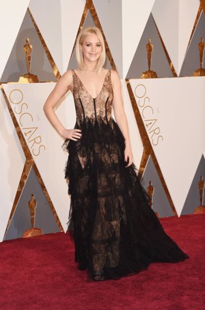 Jennifer Lawrence en los Oscar de 2016