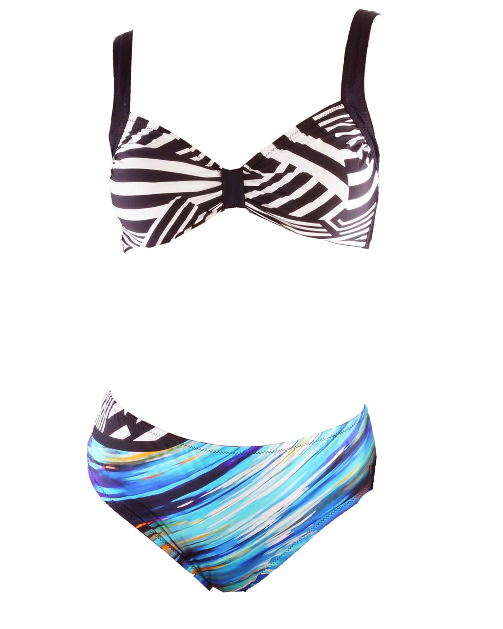 Venus, más de 85 años haciendo bañadores y bikinis que recogen y estilizan