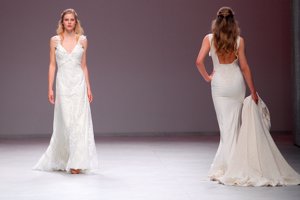 María Salas arrasa en la Valmont Barcelona Bridal Fashion Week