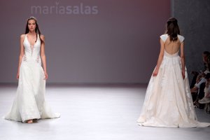 María Salas arrasa en la Valmont Barcelona Bridal Fashion Week