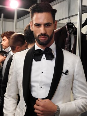 Asraf hace frente al rechazo de público de Chabelita