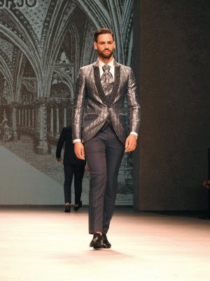 Asraf hace frente al rechazo de público de Chabelita