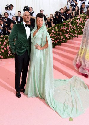 Alicia Keys y Swizz Beatz en la Gala Met 2019 vestidos de Carolina Herrera