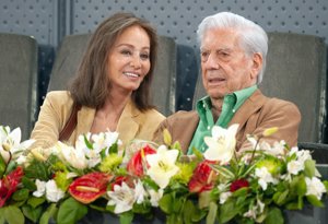 Isabel Preysler y Mario Vargas Llosa disfrutan de la victoria de Verdasco