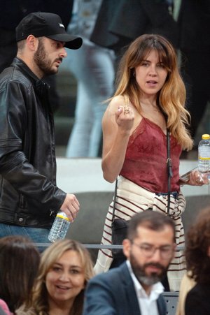 Andrea Guasch con su novio