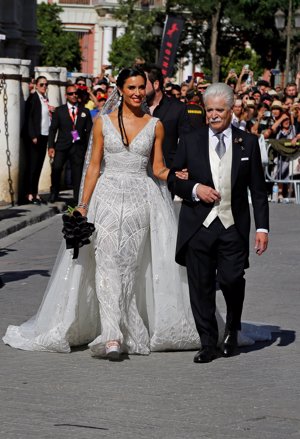 Pilar Rubio se inspira en Heidi Klum para su boda con  su diseño de Zuhair Murad