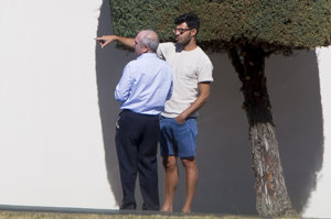 Miguel Torres revisa las últimas obras de su nido de amor con Paula Echevarría