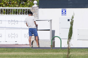 Miguel Torres revisa las últimas obras de su nido de amor con Paula Echevarría