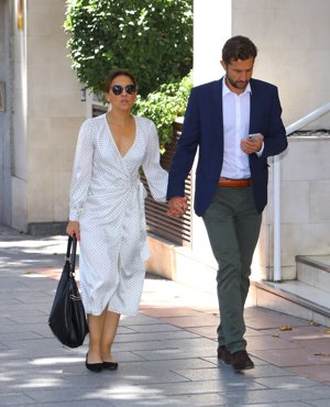 Chenoa presume de su anillo de compromiso