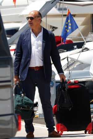 Ana Rosa Quintana y su marido comienzan sus vacaciones en Ibiza