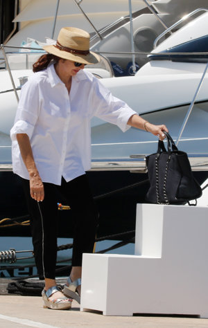 Ana Rosa Quintana y su marido comienzan sus vacaciones en Ibiza