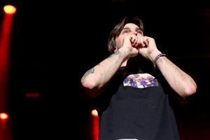 Manuel Carrasco protagoniza la exitosa apertura del evento estival STARLITE