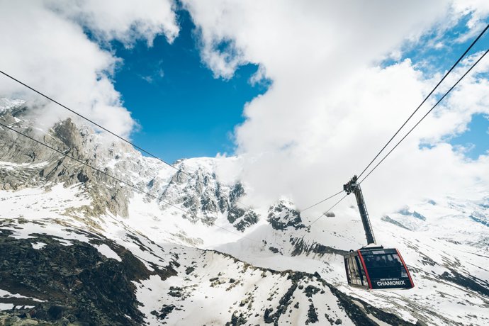 telecabina chamonix mont blanc.  Foto cortesía Lexus