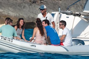 Álex Lequio disfruta con su novia en Ibiza