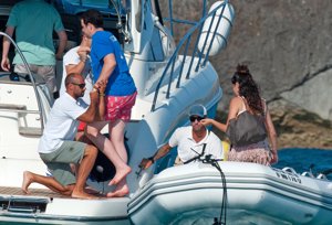 Álex Lequio disfruta con su novia en Ibiza