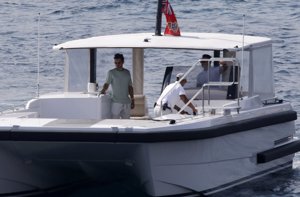 Orlando Bloom pasea en yate