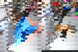 asociación proyecto Abraham, asociación sin ánimo de lucro centrada en la inserción socio-laboral con diferentes programas formativos, sociales y ocupaciones con el objetivo de dar apoyo y visibilidad a la integración social.