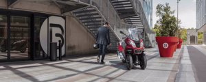 3 ruedas peugeot metrópoli, sin necesidad de carnet de moto. vale con el de conducir