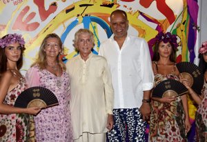 Las celebs se visten de blanco en la inolvidable fiesta 'Flower Power' de Pachá Ibiza