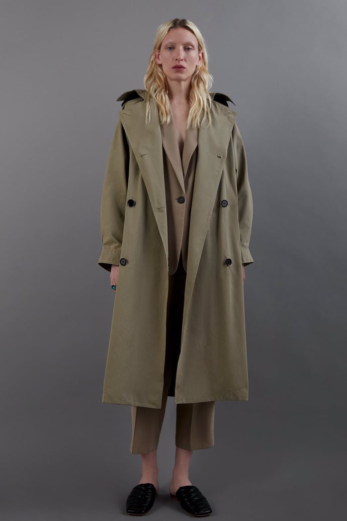 zara, traje sin camisa camel con trench militar cargo