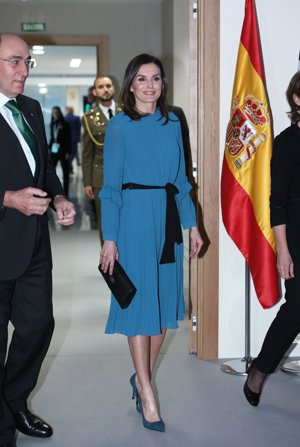 La Reina Letizia con bolso de Lidia Faro