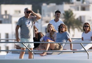 Vanesa Lorenzo y Carles Puyol disfrutan de sus vacaciones más familiares en Ibiza