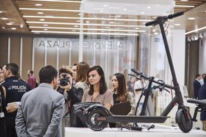 Interior AliExpress Plaza