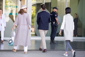 La Infanta Elena visita al Rey junto a Froilán y Victoria Federica