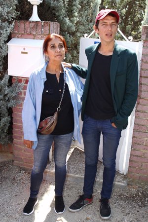 Camilín y su madre acuden a la casa de Camilo Sesto