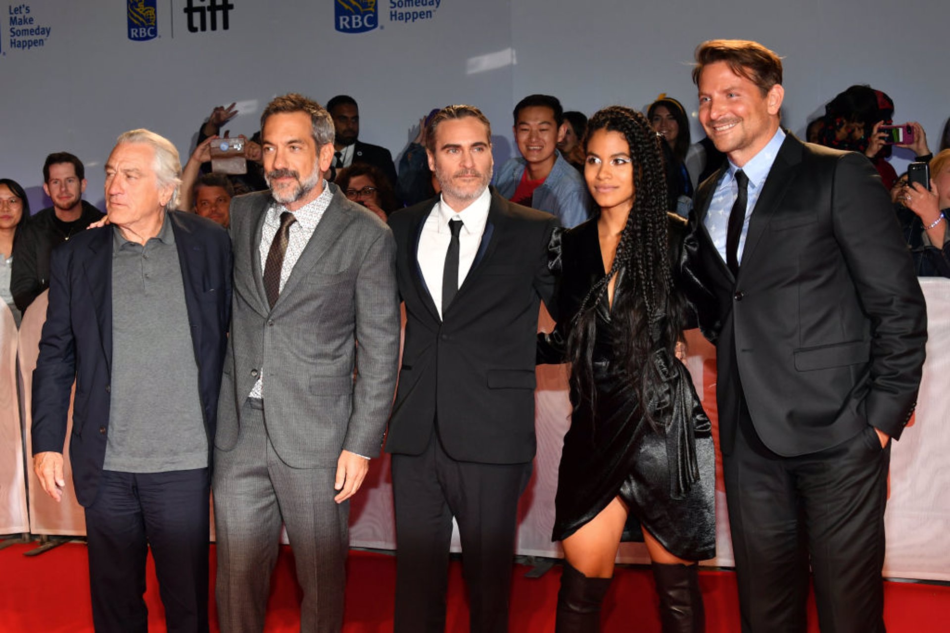 Robert De Niro, Todd Phillips, Joaquin Phoenix, Zazie Beetz y Bradley Cooper en la premiere de 'Joker' en el TIFF