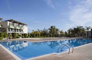 Piscina La Finca Resort