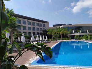 Piscina La Finca Resort