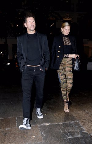 Simeone y Carla Pereyra disfrutan de una cena romántica solo para dos