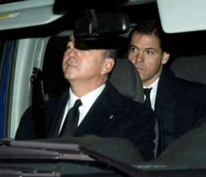 Los familiares de Francisco Franco acuden a la exhumación de sus restos mortales