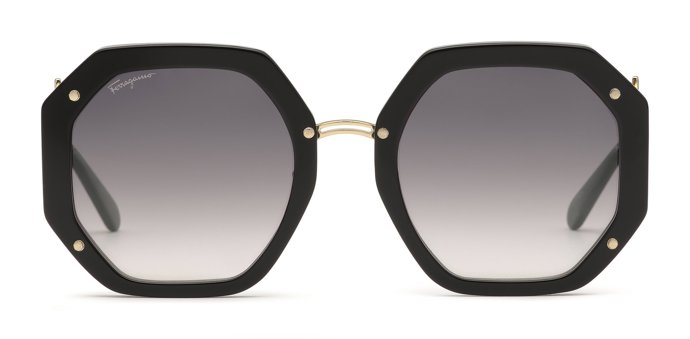 Angelina Jolie, Salvatore Ferragamo de la colección otoño-invierno’19.