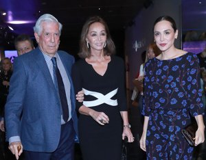 Tamara Falcó, resplandeciente en la presentación de la nueva obra de Mario Vargas Llosa