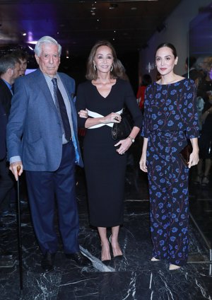 Tamara Falcó, resplandeciente en la presentación de la nueva obra de Mario Vargas Llosa