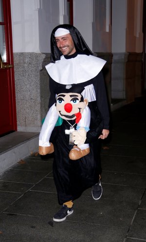 Arantxa de Benito celebra su 50 cumpleaños con una divertida fiesta de disfraces