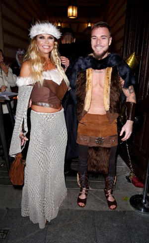 Arantxa de Benito celebra su 50 cumpleaños con una divertida fiesta de disfraces