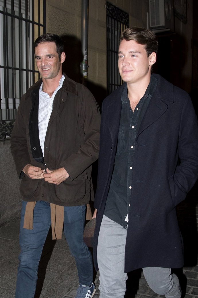 José Bono Jr. muestra, junto a su novio Aitor Gómez, la mejor sonrisa