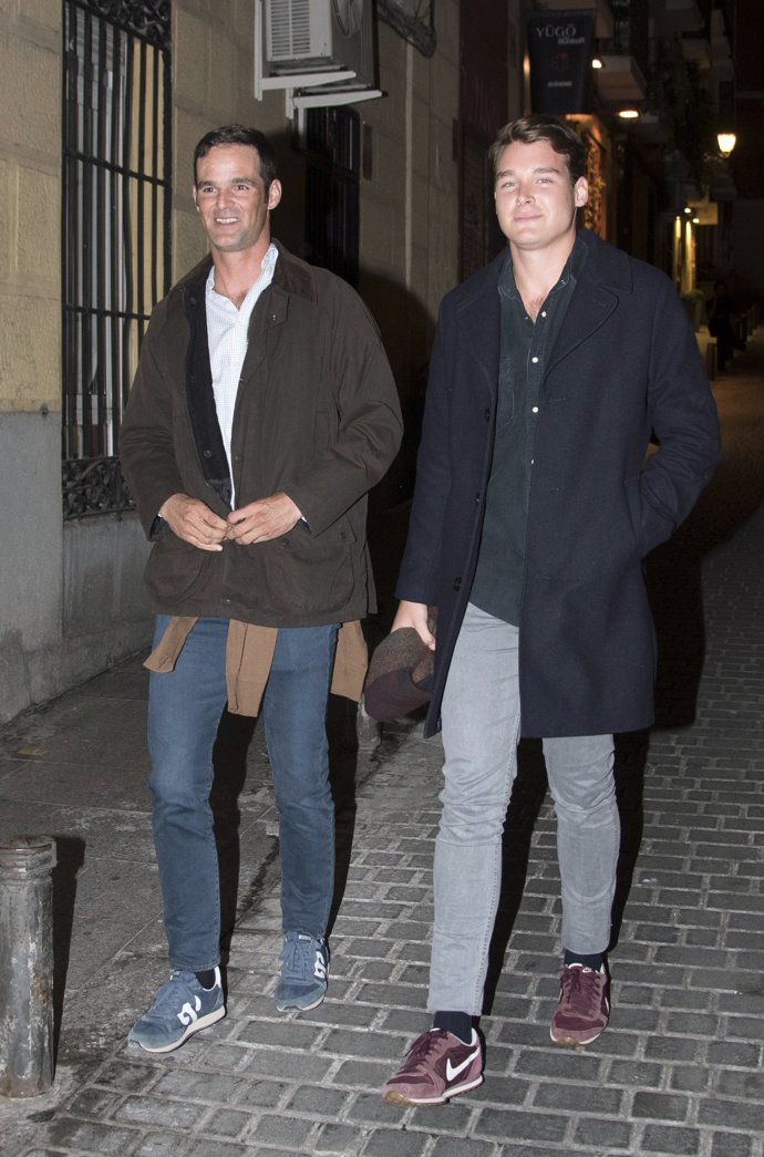 José Bono Jr. muestra, junto a su novio Aitor Gómez, la mejor sonrisa