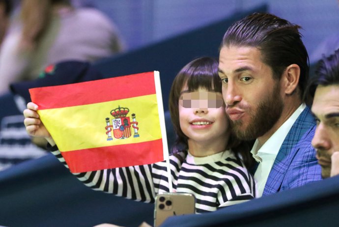 Sergio Ramos en la  final de la  copa davis que organizaba su compañero de selección, Gerard Piqué