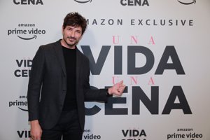 Andrés Velencoso en la premiere de 'Una vida, una cena'